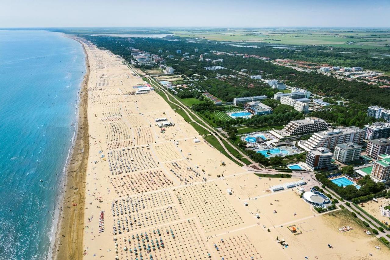 Ville Carla E Caterina Bibione Buitenkant foto